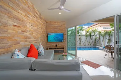 Sabai Villas, 7 min drive from Naiharn & Rawai, Private pool, Four villas available – Foto’s 13